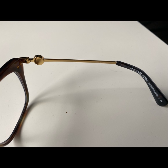 Michael Kors Frames - MK8022 Abuela IV - Picture 5 of 5